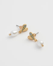 Load image into Gallery viewer, Forget-Me-Not Heart &amp; Pearl Earrings
