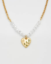 Load image into Gallery viewer, Niva Mistletoe Heart Pearl Necklace
