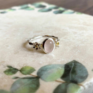 Daisies Ring with rose quartz