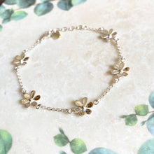 Load image into Gallery viewer, Daisy Chain Bracelet
