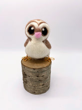 Load image into Gallery viewer, Needle felted Barn Owl
