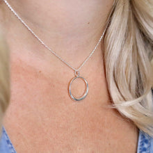 Load image into Gallery viewer, Silver circle necklace

