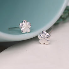 Load image into Gallery viewer, Tiny silver flower studs
