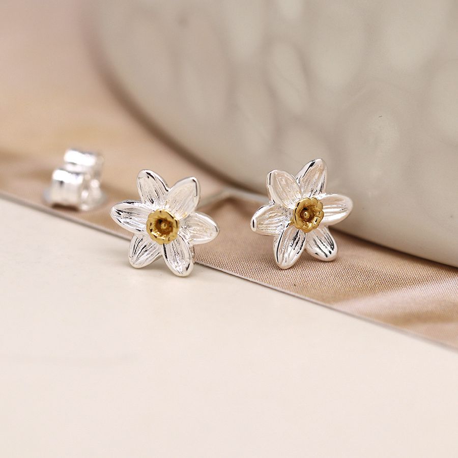 Sterling silver daffodil flower stud earrings with gold centres