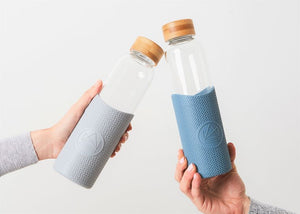 Reusable Glass Bottle 550ml Forever Young Grey