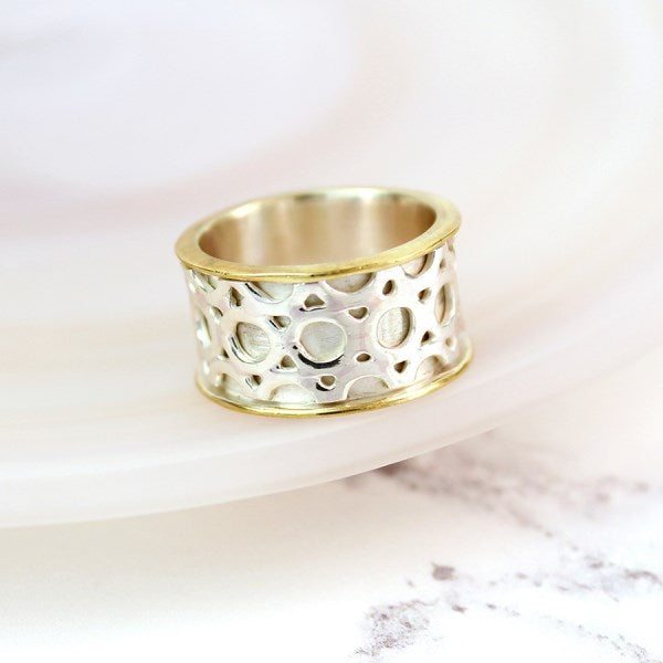 Sterling silver circle band ring with brass edges