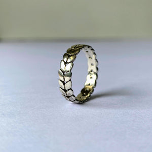 Sterling silver leaves ring